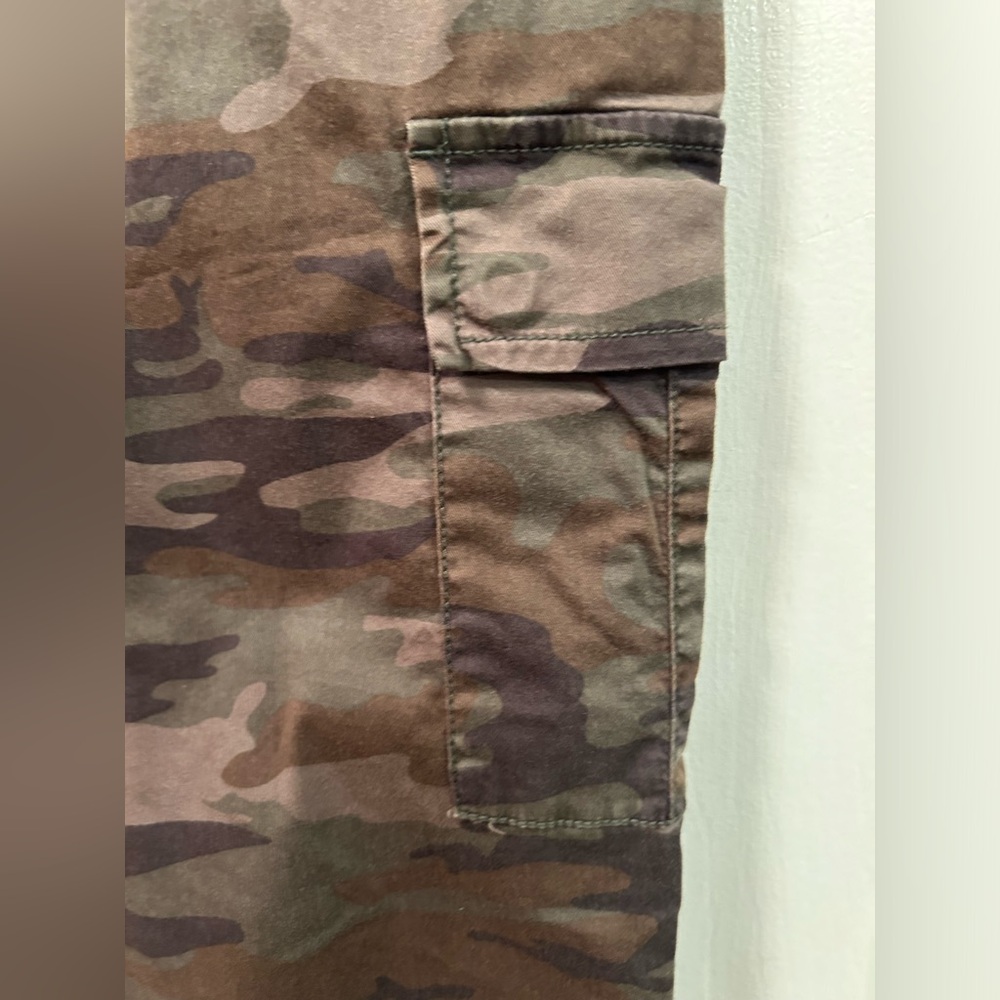 Sanctuary Standard Surplus Cargo Camo Pants, Size 28 - Picture 5 of 12